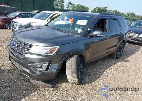 2017 Ford Explorer Xlt z USA, uszkodzony, nr VIN 1FM5K8DH8HGD47315